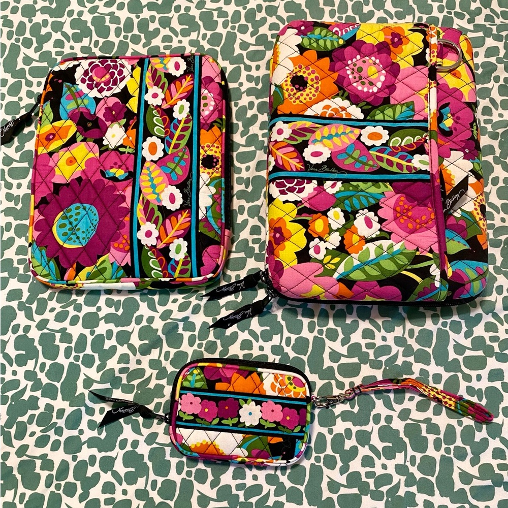 Vera Bradley Va Va Bloom Travel Tech Set